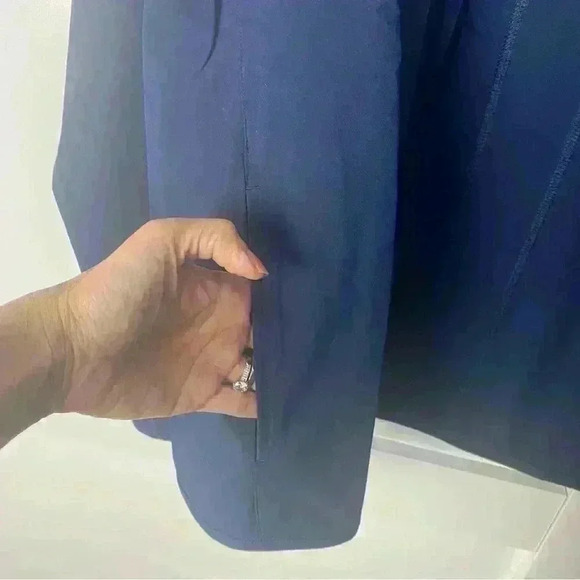 Men's Notre Dame Under Armour Light water resistance Jacket small NWT - Picture 4 of 12